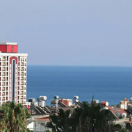 Deniz Manzarali Genis Daire Apartment Antalya