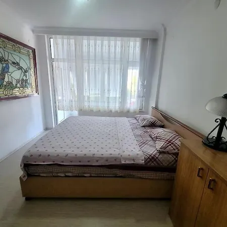 Apartment Deniz Manzarali Genis Daire Antalya
