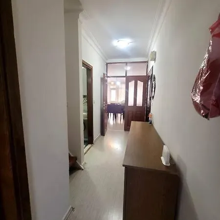 Deniz Manzarali Genis Daire Apartment