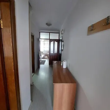 Deniz Manzarali Genis Daire Apartment *